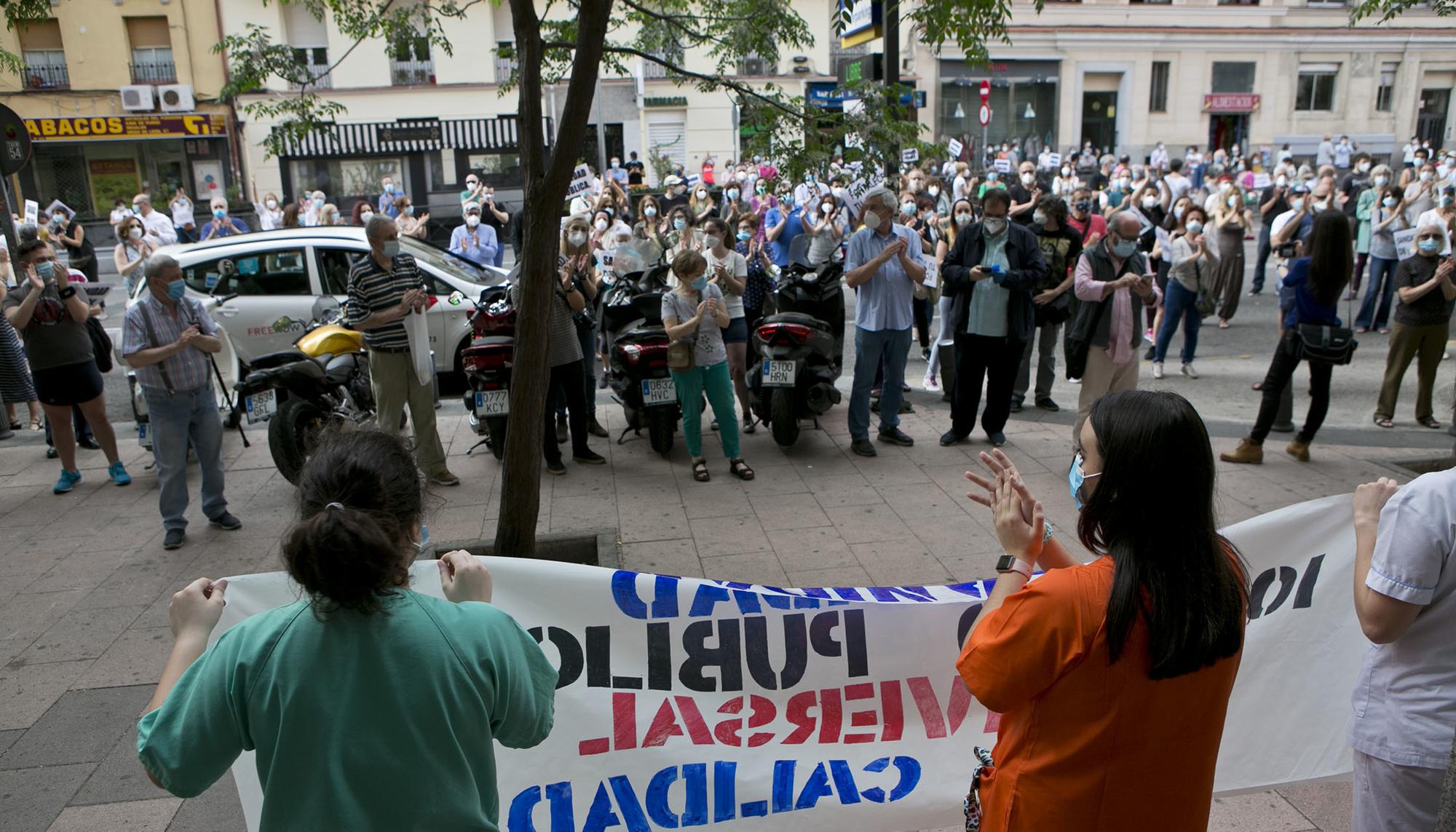 Hospital La Princesa aplausos sanidad publica - 6